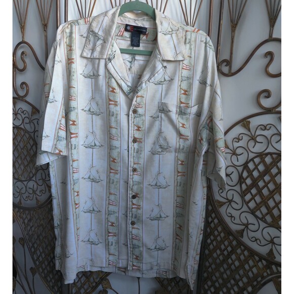 Earthbound Mens Button Up Short Sleeve Shirt Sailboat Print‎ Cream Size Large - Picture 2 of 10